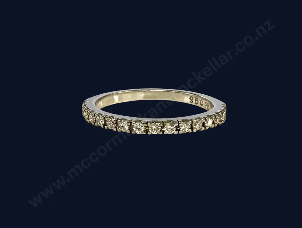 Platinum Diamond Wedding Band, 16 round diamonds, 0.3ct, G, SI, Valuation $2,800 Image 1++