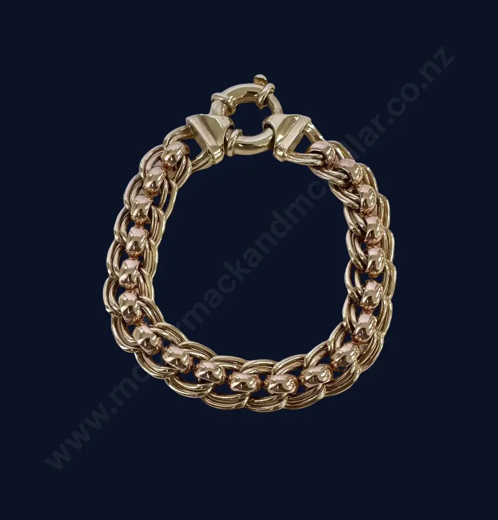 9ct Gold Fancy Link Double Curb Link Bracelet, 39.9gms, L21.5cm Image 1++