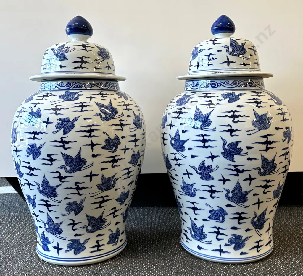 Pair of Blue with White Ground lidded Urns with Crane design, H70x36cm Image 1++