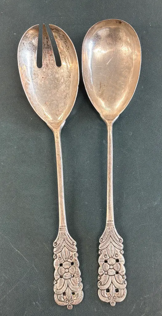 Peruvian Sterling Silver .925 Floral Pattern Pair Salad Servers TW243gms Image 1++