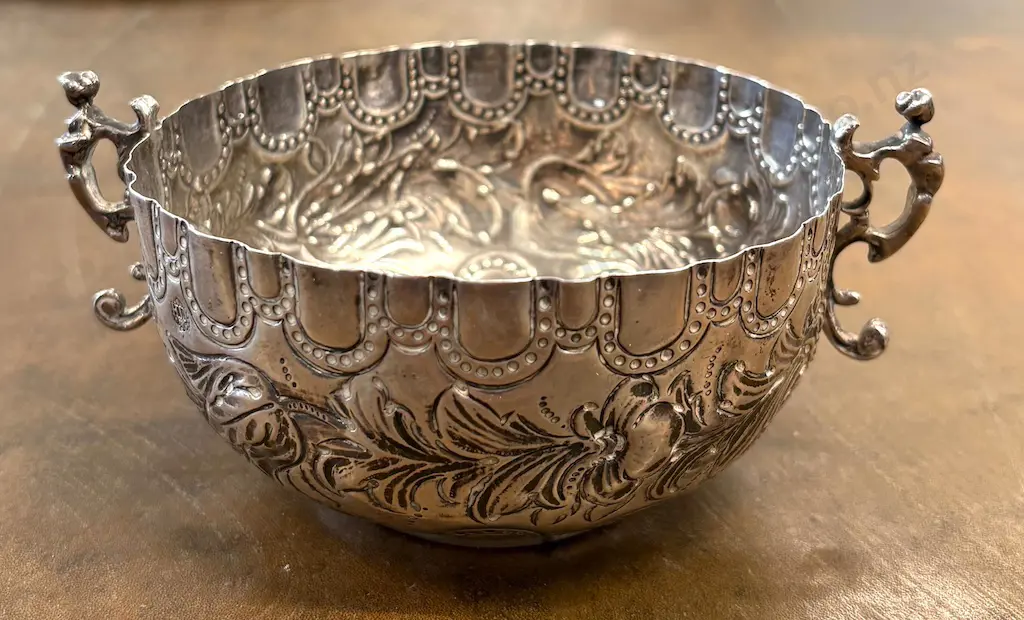 Embossed Sterling Silver Twin Handled Sugar Bowl TW119gms Image 1++