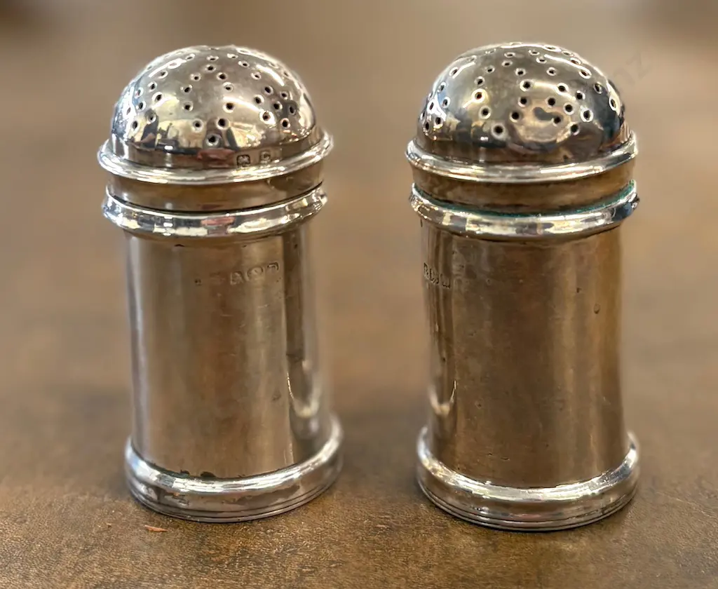 Pair of Sterling Silver Pepper Pots TW92gms Image 1++