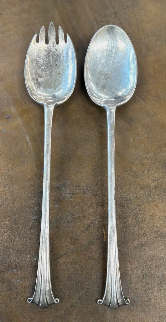 Pair of Sterling Silver Onslow Pattern Salad Servers TW168gms Image 1++