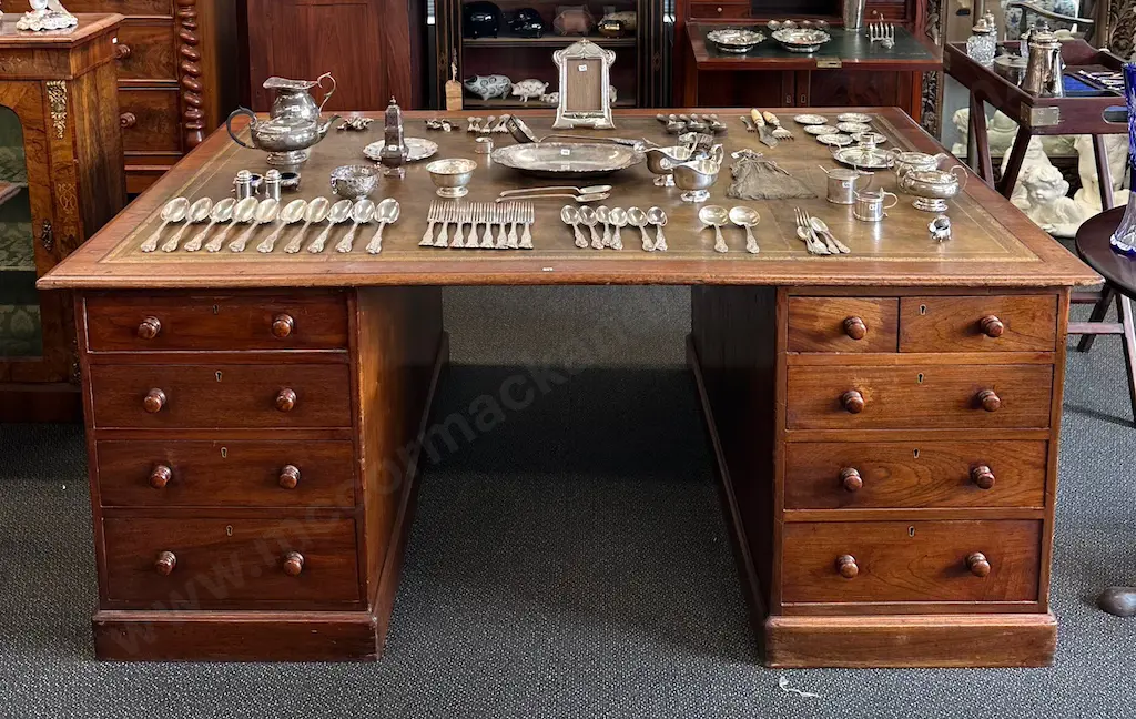 Nine Drawer twin pedestal tooled Leather Inlaid Desk, L183xW121xH75cm Image 1++