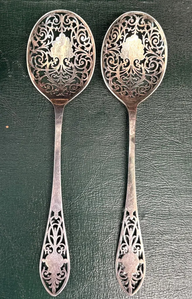 Sterling Silver Pierced Serving Spoons TW98gms Image 1++