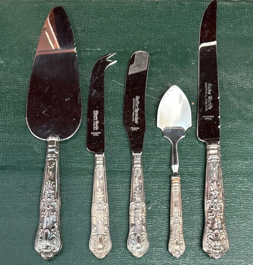 Sterling Silver Handled Sheffield Cheese Knife, Pie Server, Cake Knife, Butter Spreader & Fruit Scoop TW216gms Image 1++