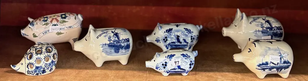 Delfts and Delfts Style Ceramic Piggy Banks (6) Image 1++