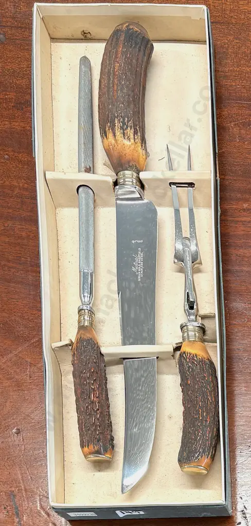 Horn Handled Carving Set Image 1++
