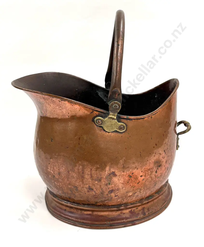 Copper Coal Scuttle with Brass Fixtures Image 1++