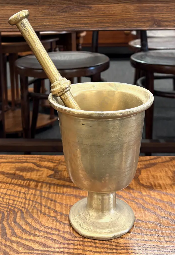 Heavy Brass Mortar and Pestle H18xD13.5cm Image 1++