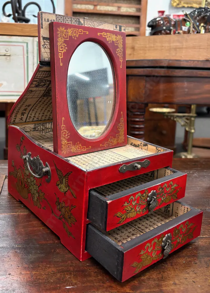 Eastern Style Red Lacquered Jewellery Box H12xL20xD15cm Image 1++