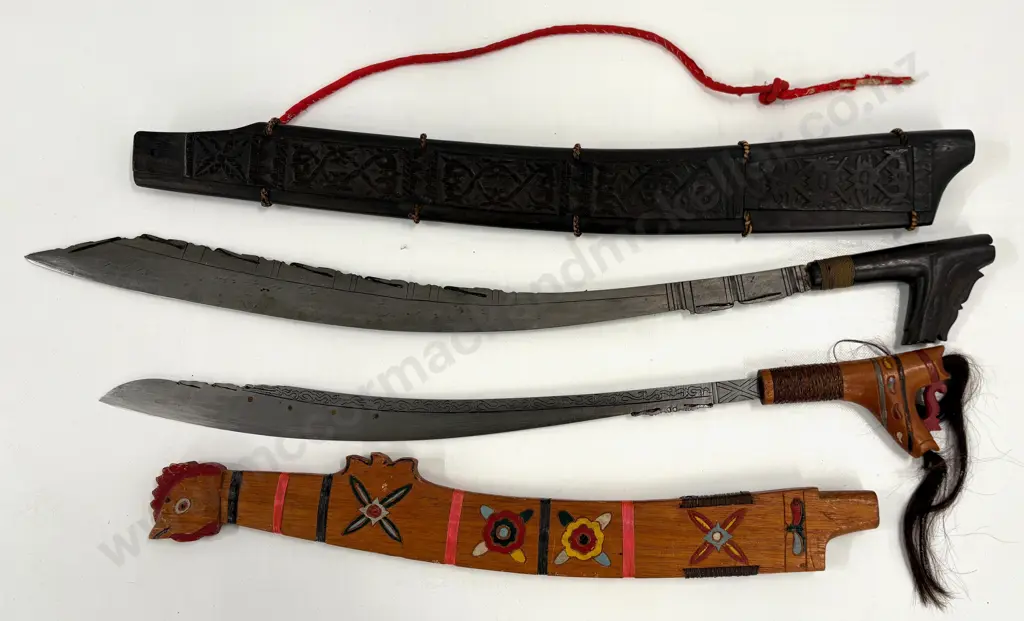 Two Head hunters Swords from Borneo, L68, 82cm Image 1++