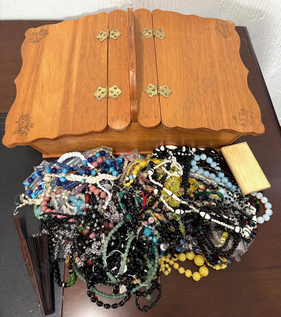 Glass and Semi Precious Beads, Fan etc in Double Sided Wooden Box Image 1++