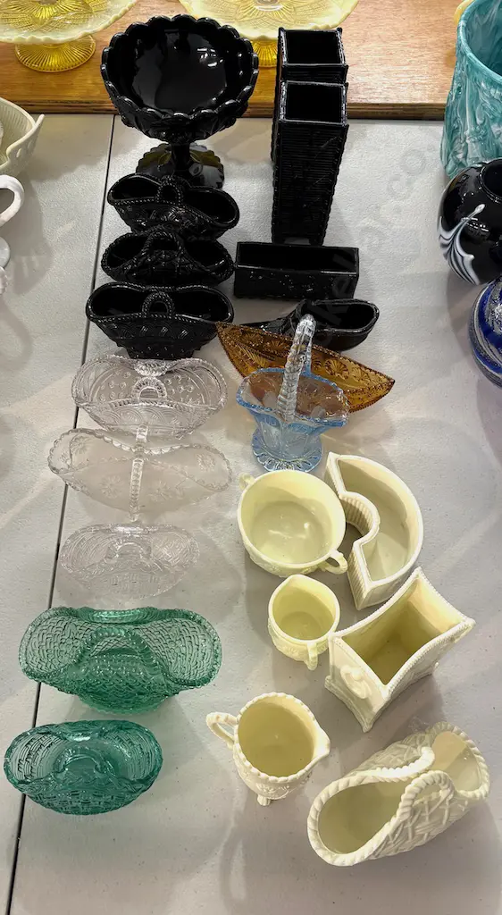 Quantity of  Coloured Glass Vases, Baskets, Bowls, etc Image 1++