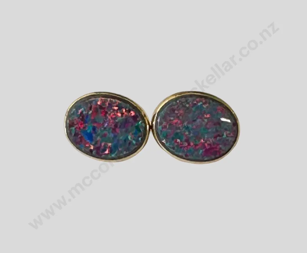 9ct Gold and Opal Studs, TW3gms Image 1++