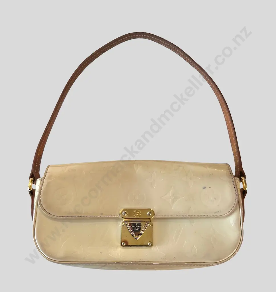 Louis Vuitton Porchette Handbag with Leather Strap, 2006, FL0096, L25cm Image 1++