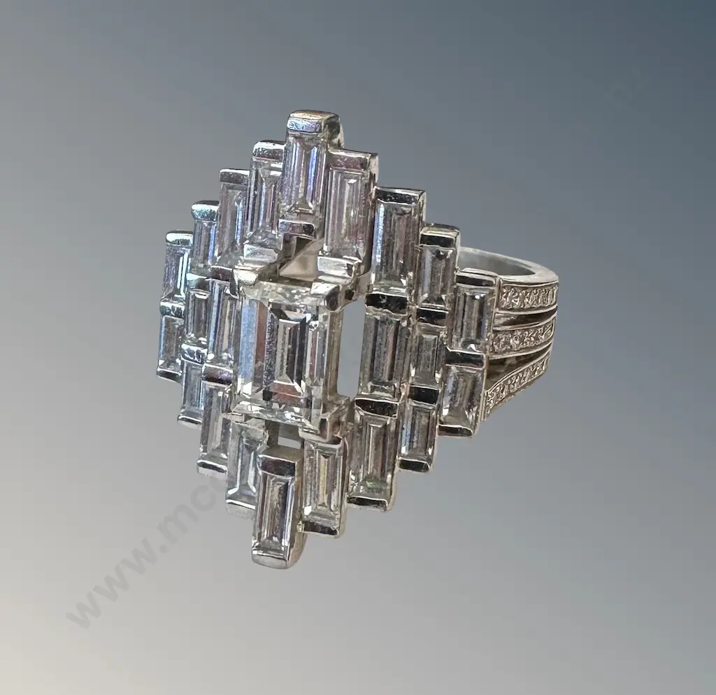 18ct White Gold Diamond Cluster Manhattan Ring, Surrounding Diamonds TDW2.125ct, Centre Diamond 1.03ct, G Colour, Image 1++