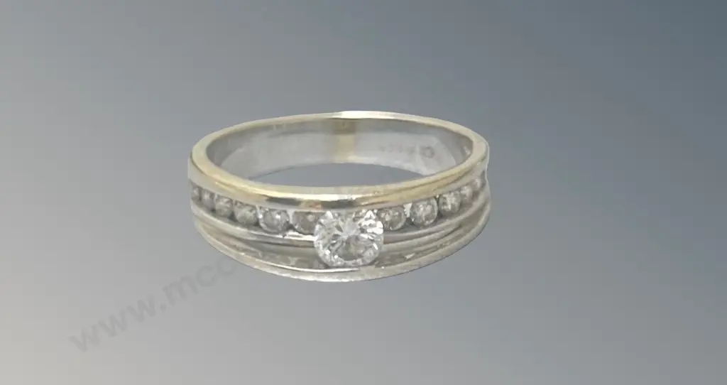 14ct White Gold Diamond Ring, Size K/L, TW4.4gms Image 1++