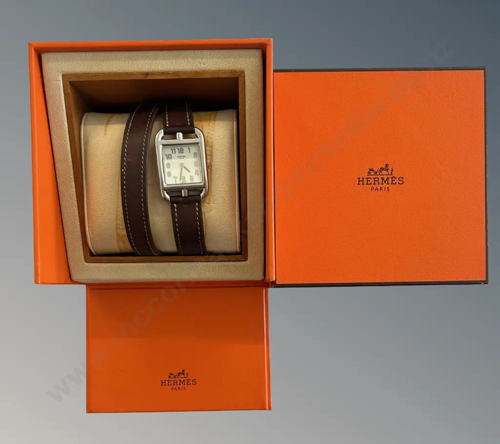 Boxed Hermes Cape Cod Watch with a brown double tour leather strap Image 1++