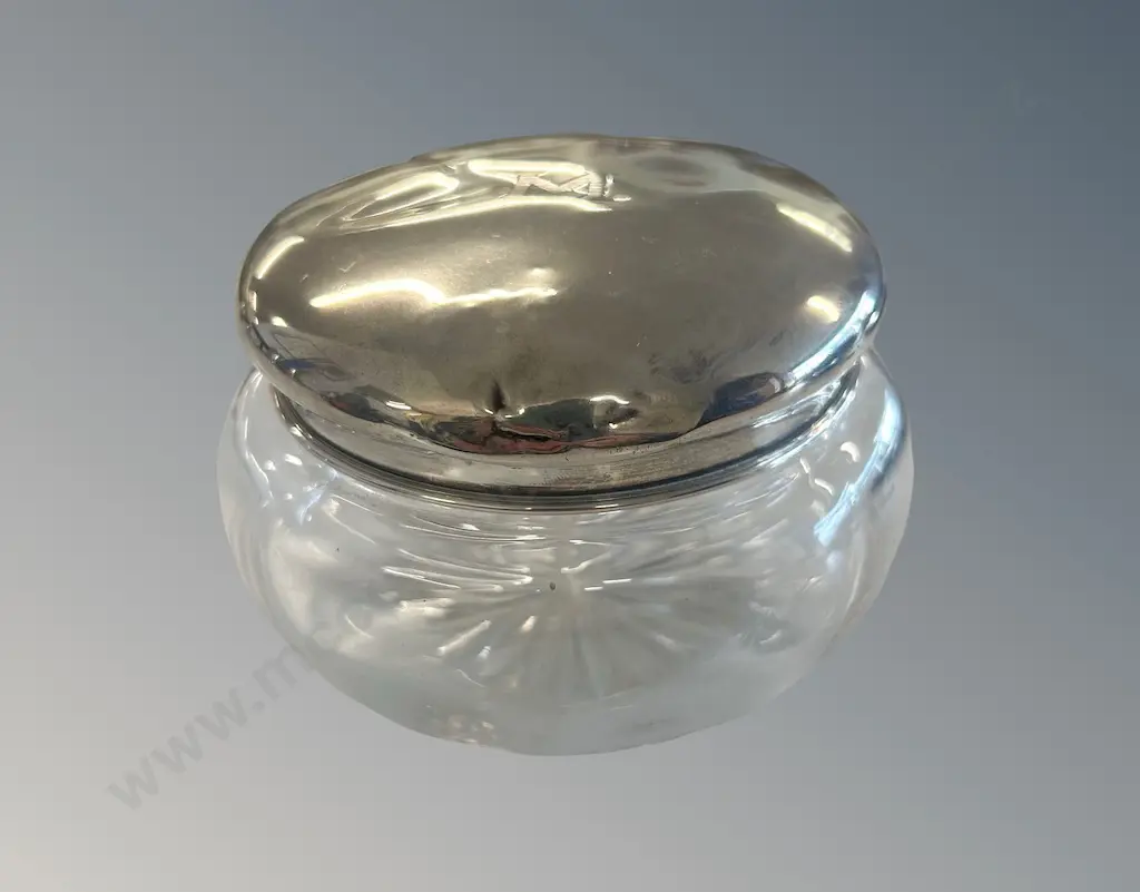 Sterling Silver Lidded Dressing Table Container, Dia12xH7cm, ST SIL TW44gms Image 1++