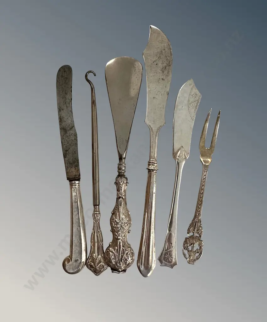 Assorted Sterling Silver Knives, Shoe Horn, Boot Hook, Fork, TW140gms Image 1++