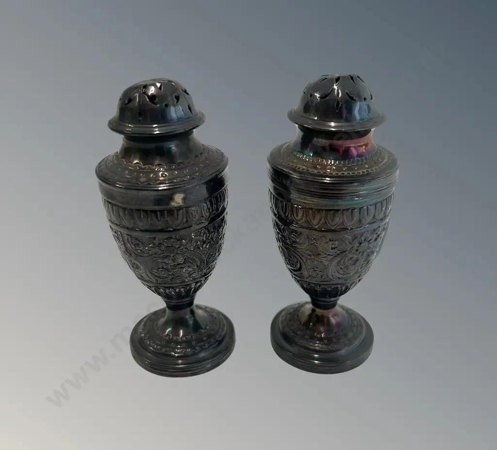 Two Sterling Silver London 1885, 88, Charles Harris Pepper Pots, TW89gms Image 1++