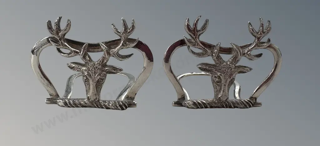 Pair of Sterling Silver Stags Head Menu Holders, London 1900, TW37gms Image 1++