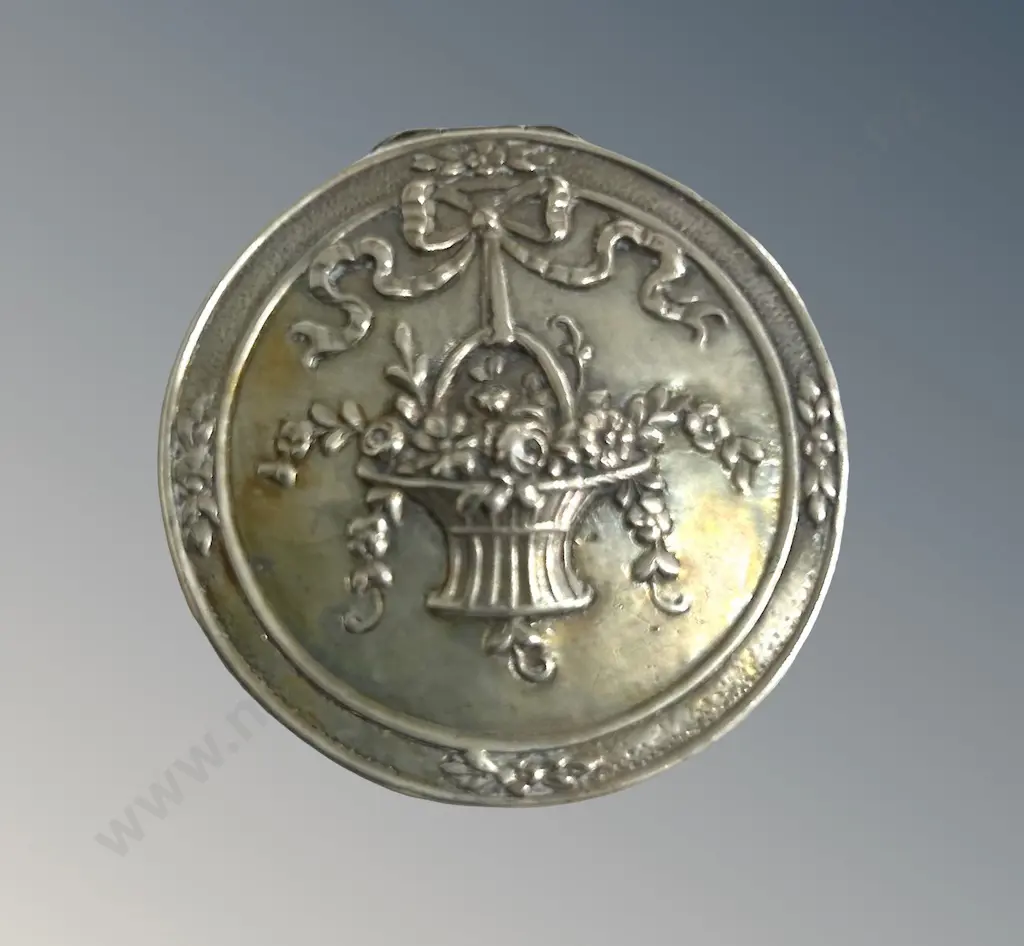 .800 Silver Pill Box TW36.3gms Image 1++