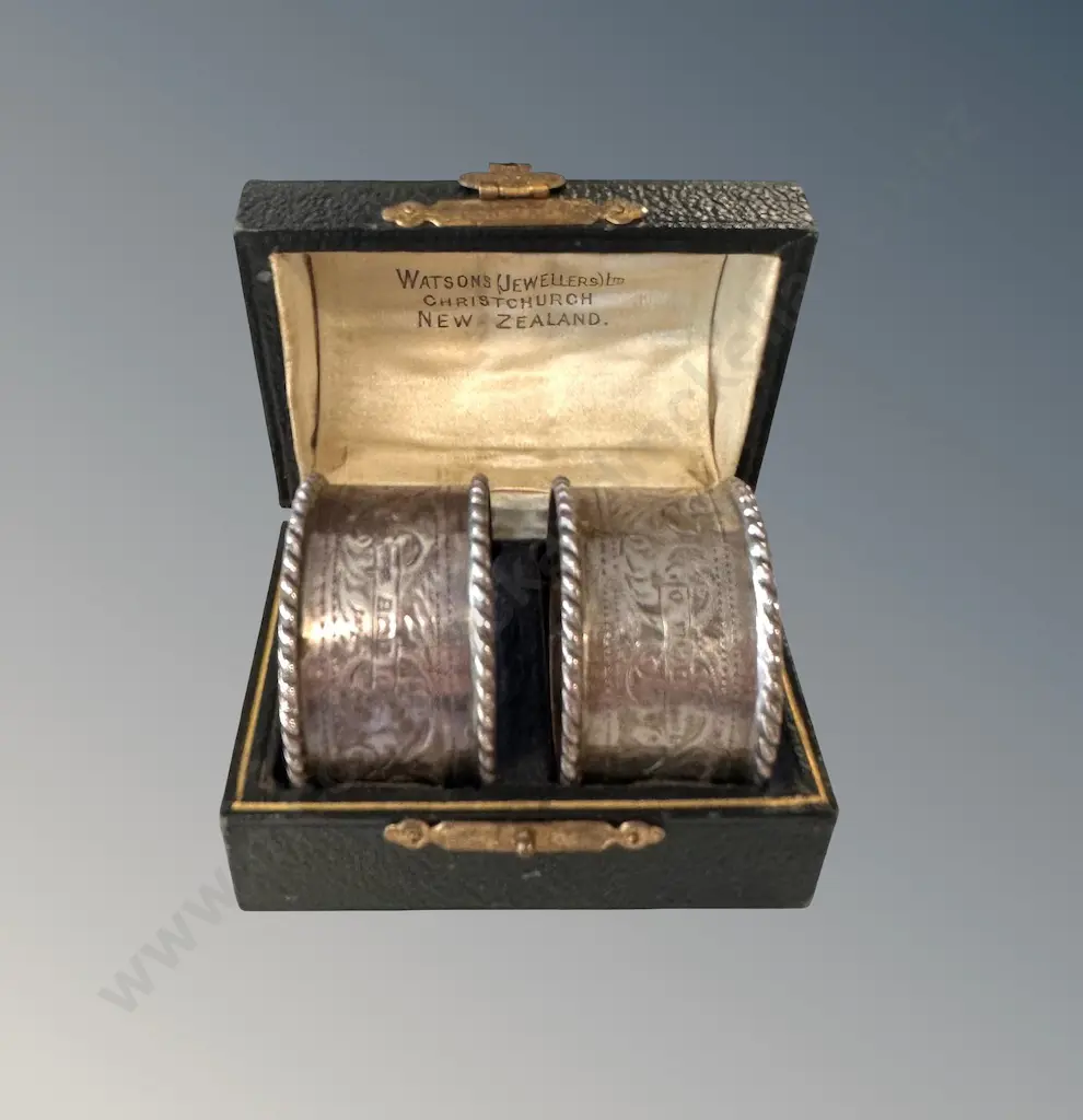 Pair of Sterling Silver Cased Napkin Rings, TW39gms Image 1++