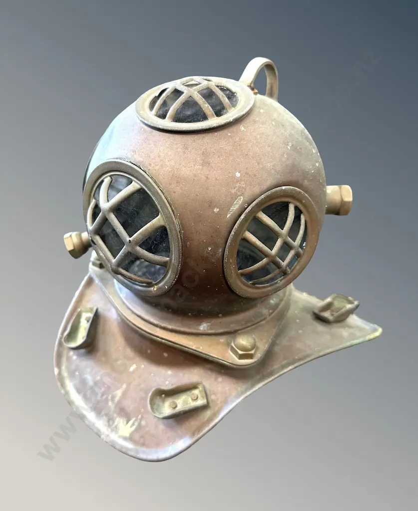 Toa Diving Apparatus Co. USA Reproduction Copper and Brass Divers Helmet H48cm Image 1++