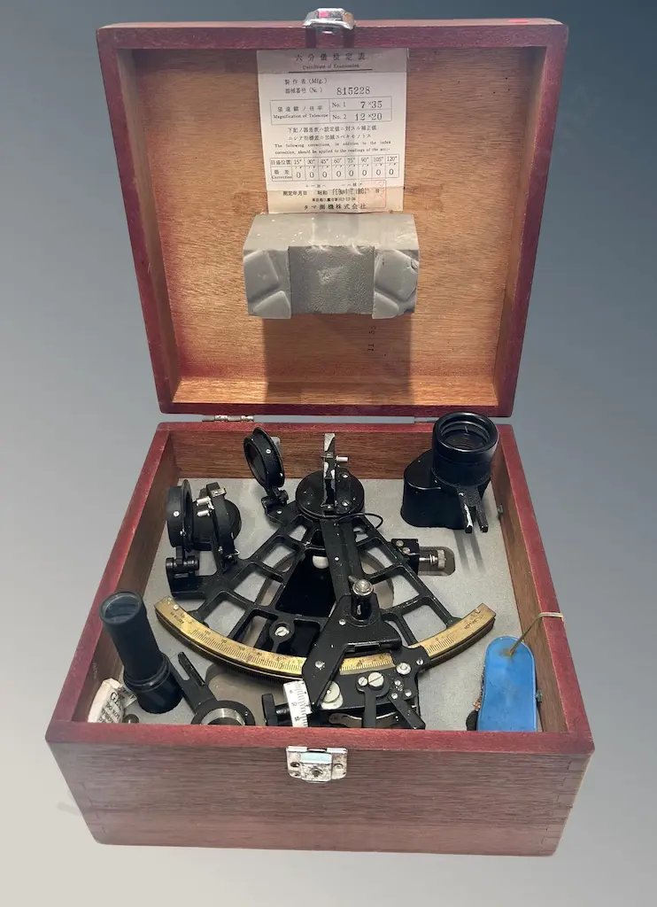 Wooden Boxed Nautical Sextant Image 1++