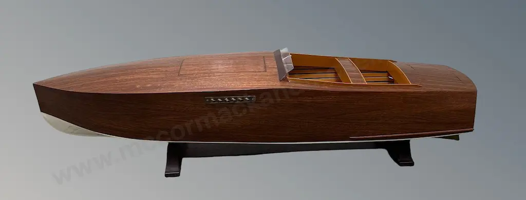 Kauri & Mahogany 1930's Chris-Craft 18" Powerboat, Michigan, USA, made by Paul Lawrence Image 1++