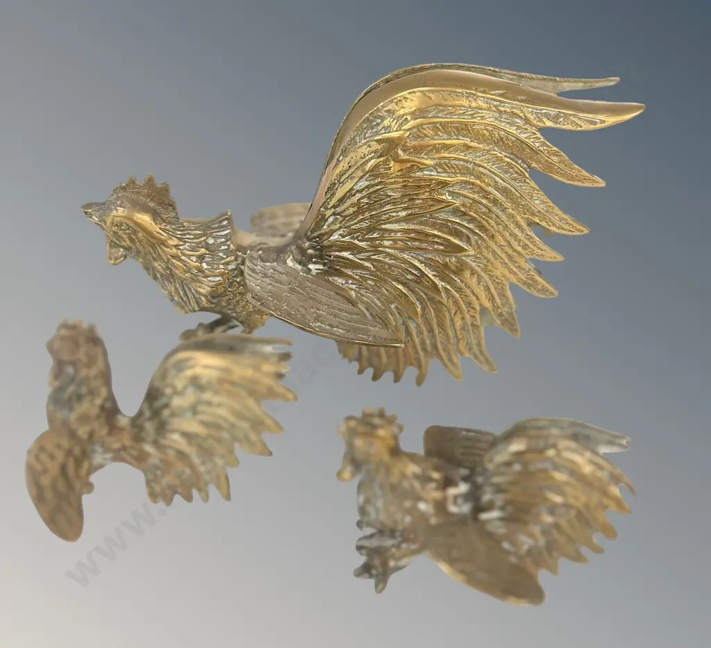 Three Brass Fighting Cocks, H15,7 &6cm Image 1++