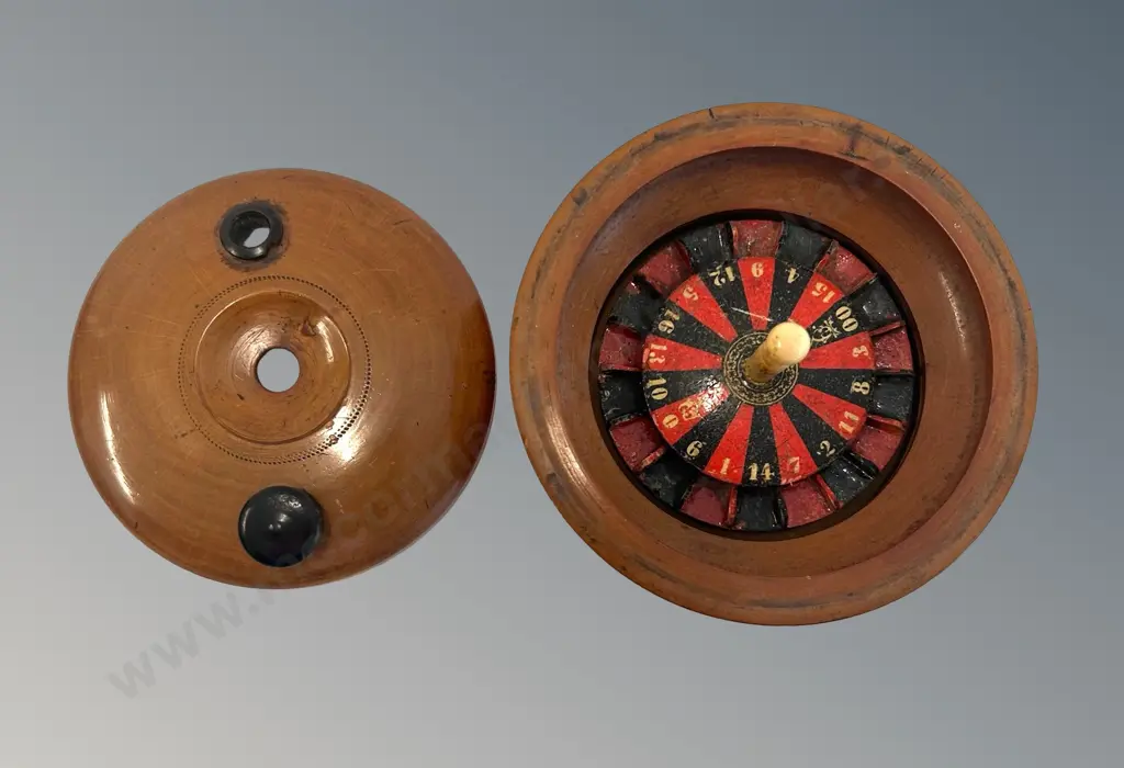 Fruitwood and Ivory Travelling Roulette Wheel, Dia11cm Image 1++