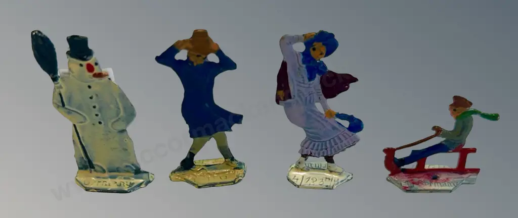 Four Miniature Lead Figures - Christmas Cake Decorations, H2.4-4cm Image 1++