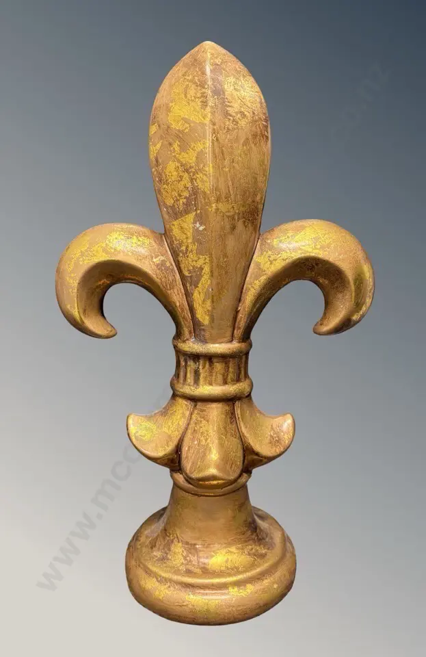 Wooden Gilded Fleur De Lis, H37cm Image 1++