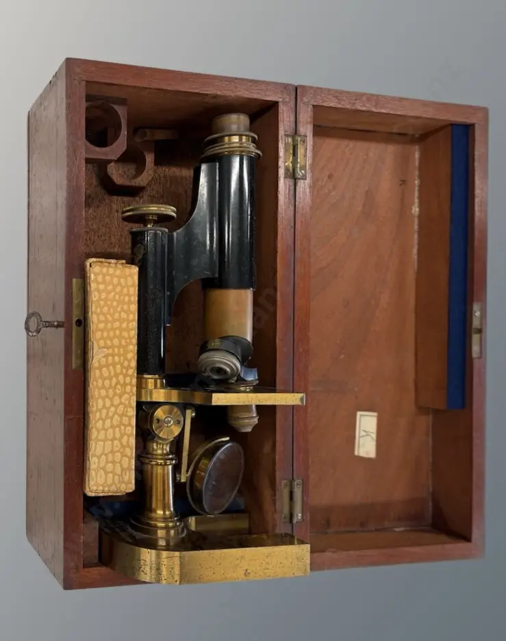 Large Substantial Brass Microscope, Good Condition, with lockable Mahogany Case and box of slides Image 1++