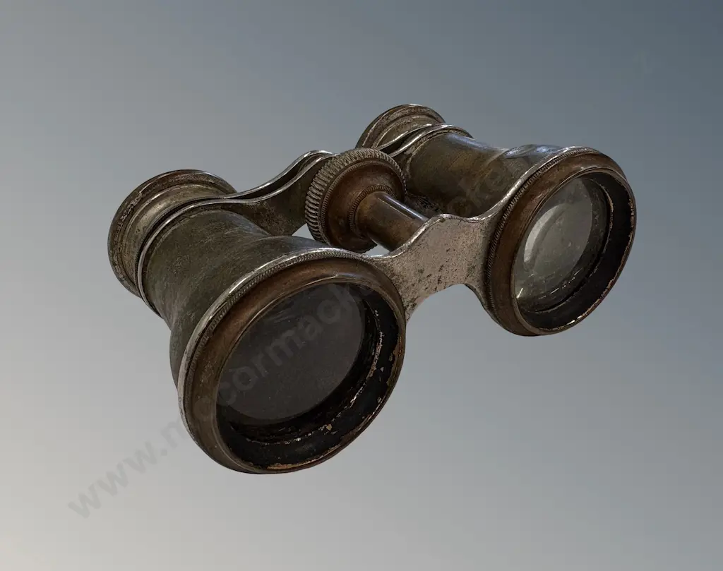 Opera Glasses c.1850-1900, Functional Optically. Screw missing Image 1++