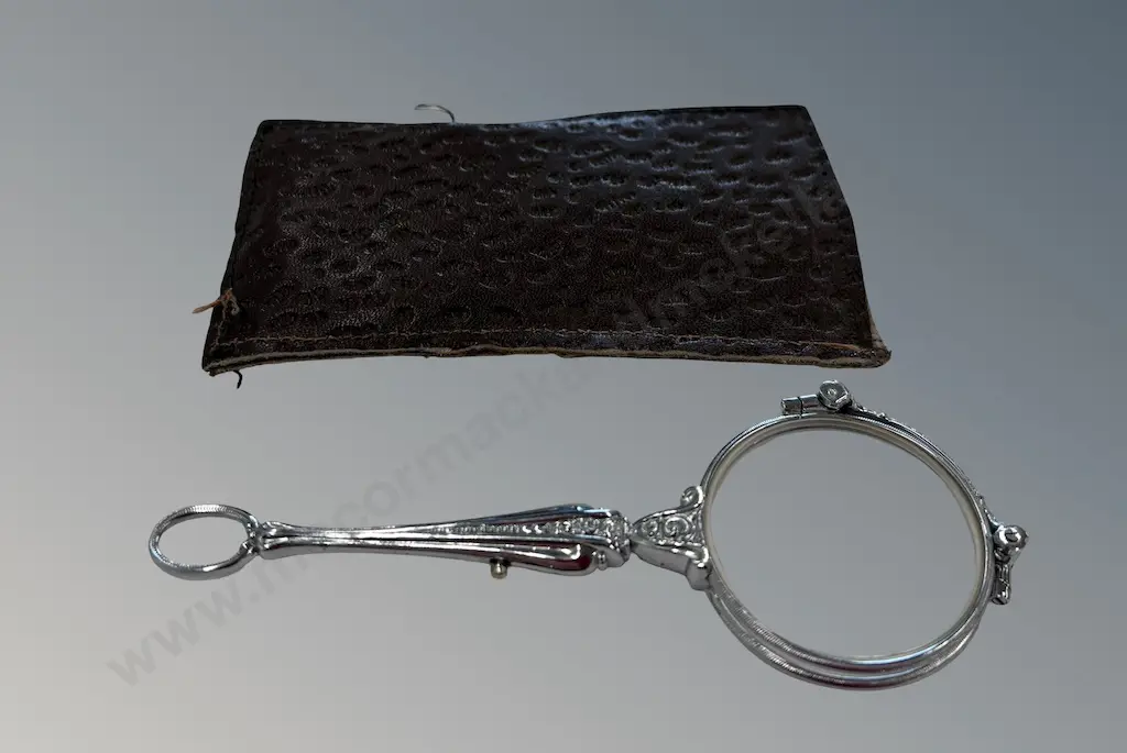 Chrome Lorgnette, Cased, Good Condition Image 1++