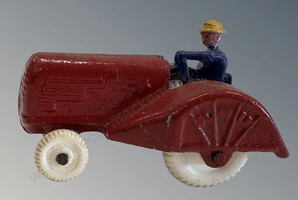 Fun Ho! - Red & Blue Oliver 70 Orchard Tractor (repainted) Image 1++