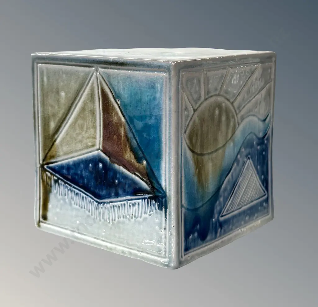 Warren Tippet Pottery Cube, H11x11cm Image 1++