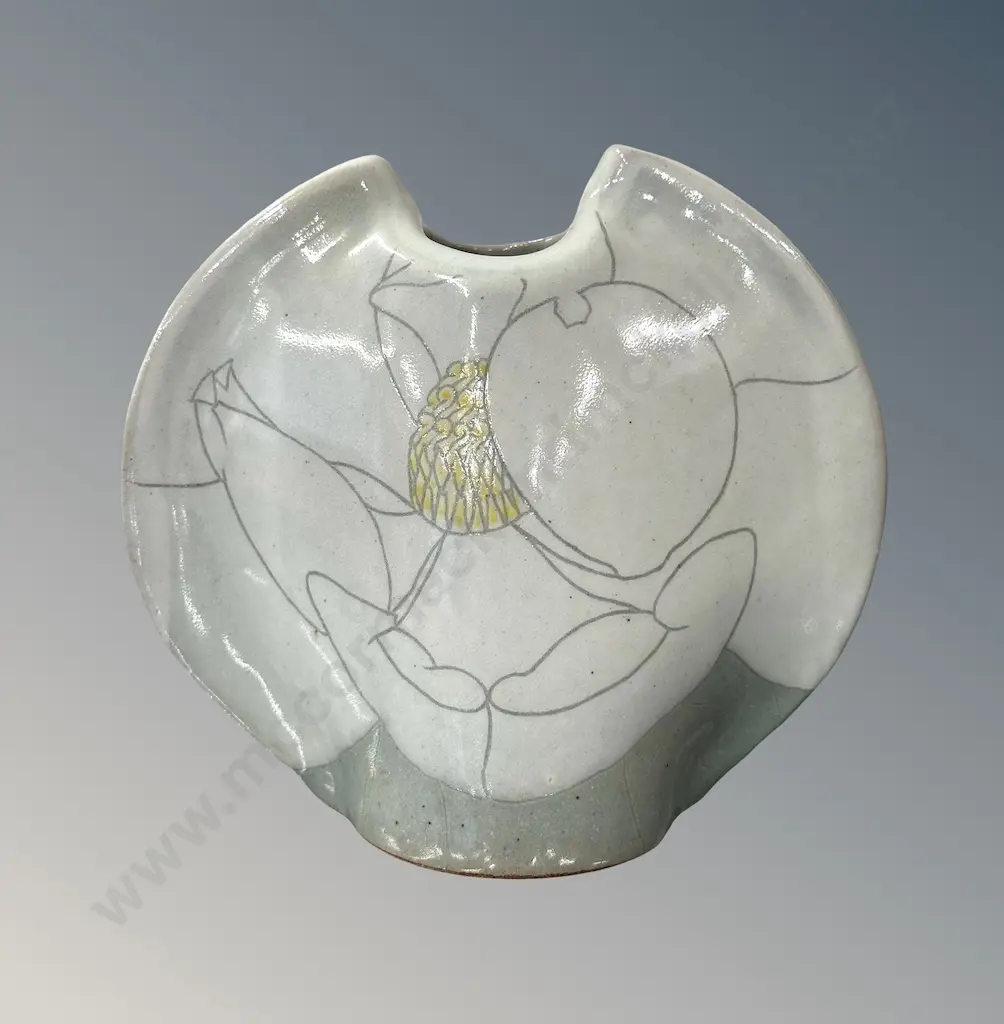 Andrew Van Der Putten Pottery Winged Vase, H13xW14cm Image 1++