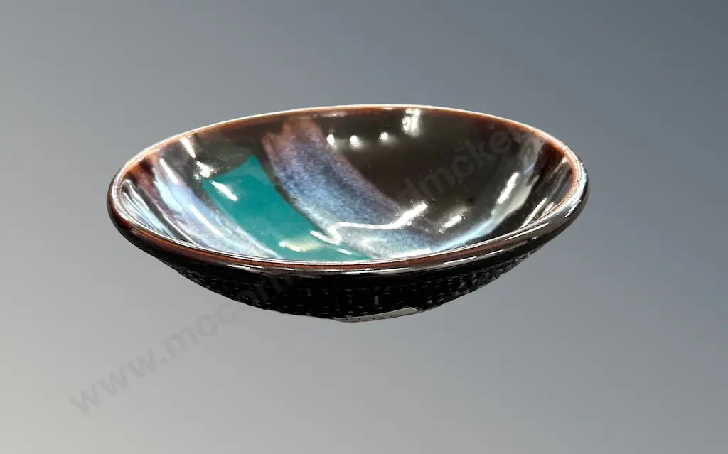Brian Gartside, NZ - Pottery Dish, Dia16.5cm Image 1++