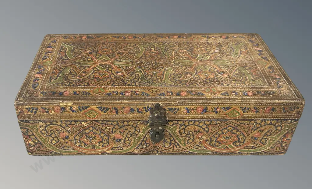 Handpainted Wooden Decorative Box, L26xH7xD15cm Image 1++