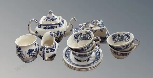 Masons Blue and White Breakfast Set, 13 pieces, AF teapot Image 1++