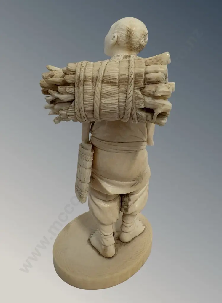 Ivory Figure  - Wood Gatherer, H11cm Image 1++