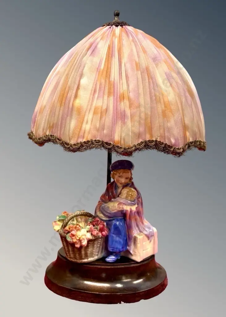 Royal Doulton Figure Mounted Lamp with Fabric Shade, H42cm Image 1++