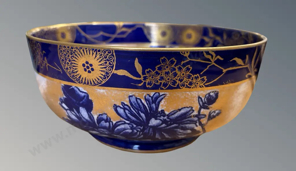 Royal Doulton Burslem Floral & Butterfly Footed Bowl, Dia20.5xH9cm Image 1++