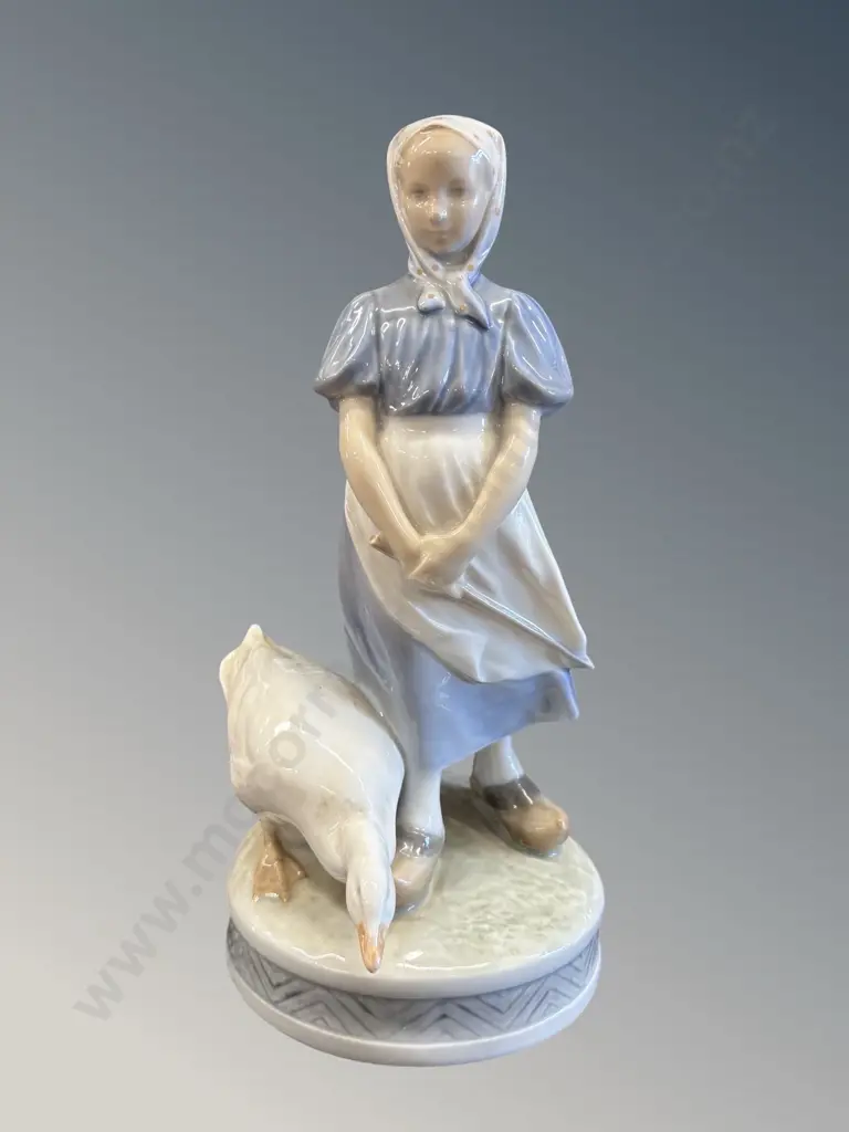 Royal Copenhagen Figure - Woman with Goose, H19cm Image 1++