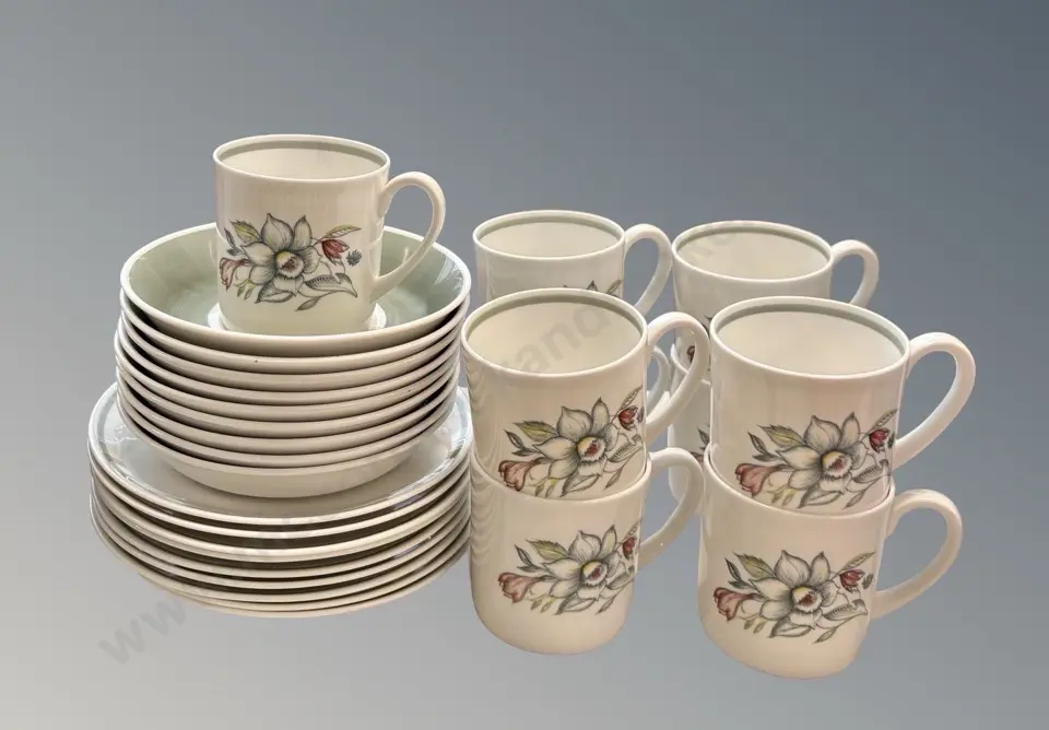 Susie Cooper Demitasse Cups, Saucers, Side Plates, 27 pieces Image 1++